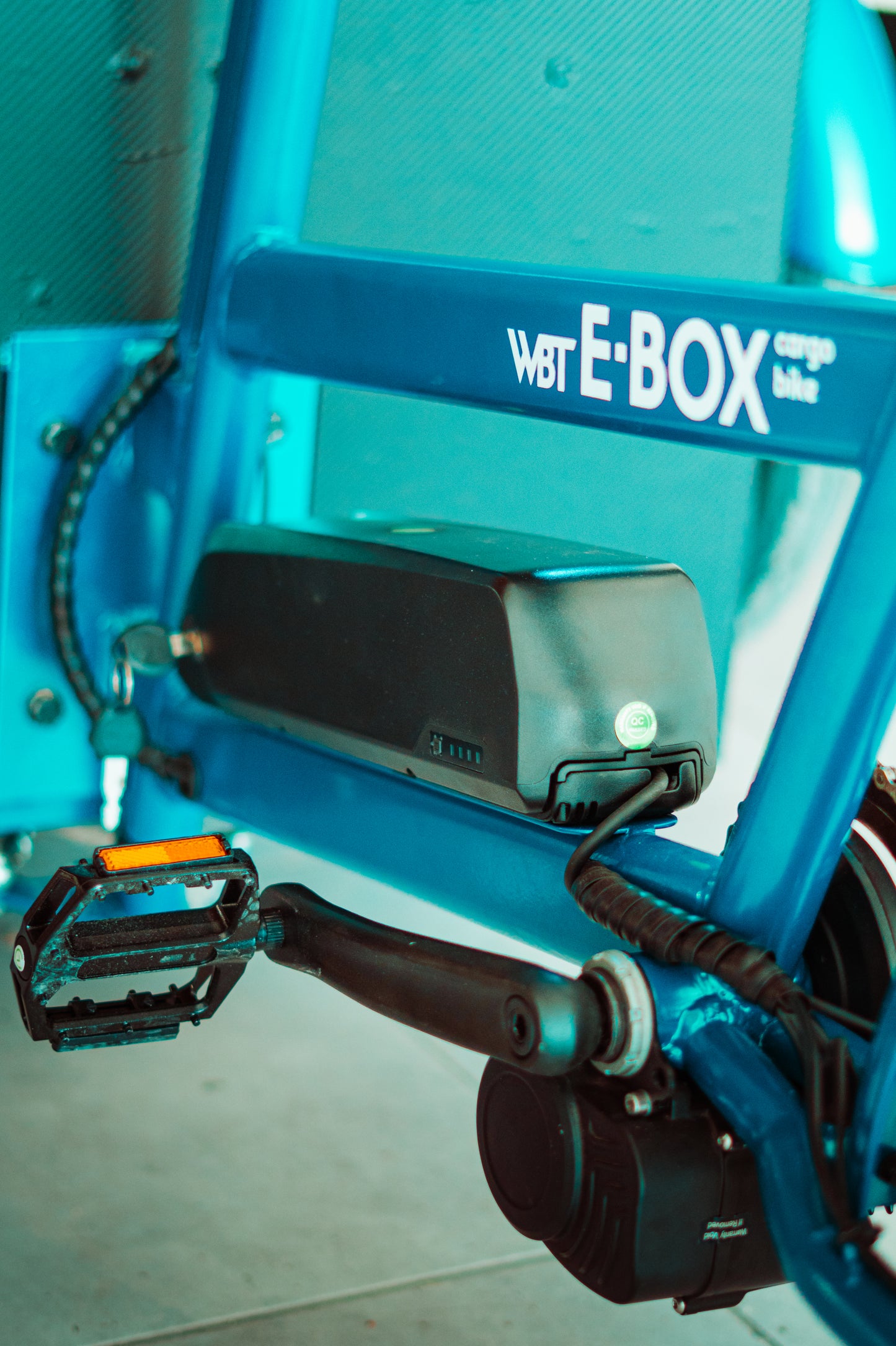 WBT E-BOX Cargo Bike